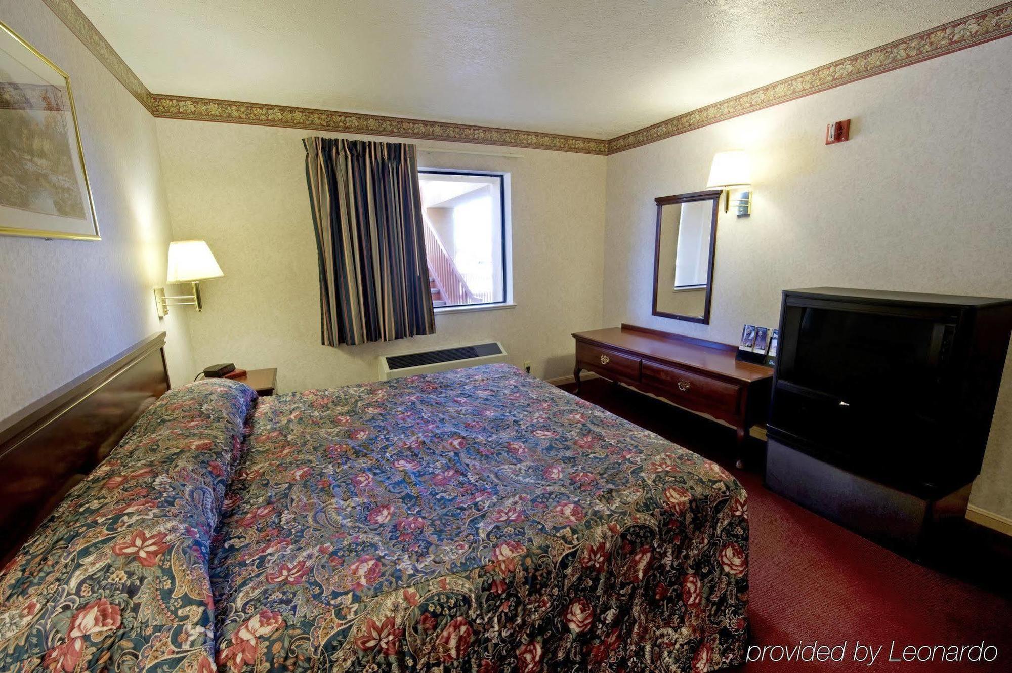 Americas Best Value Inn And Suites Houston/Northwest Brookhollow Exterior foto